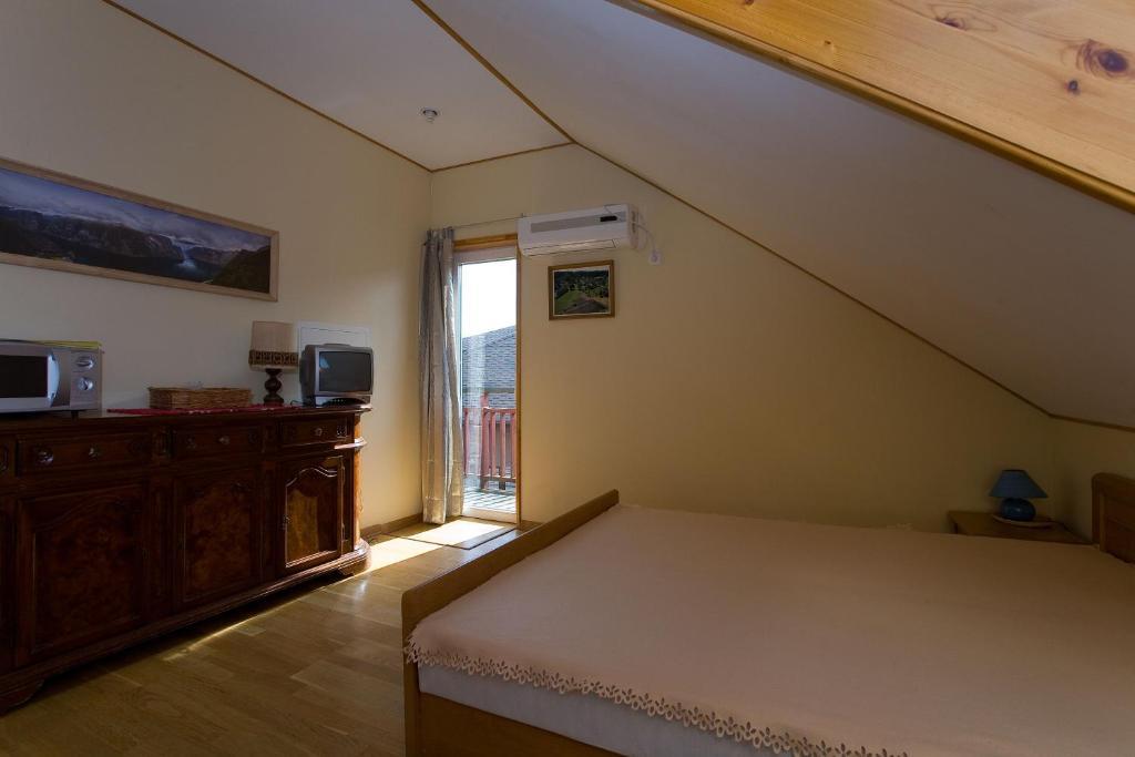 Love Island Guesthouse Druskininkai Phòng bức ảnh