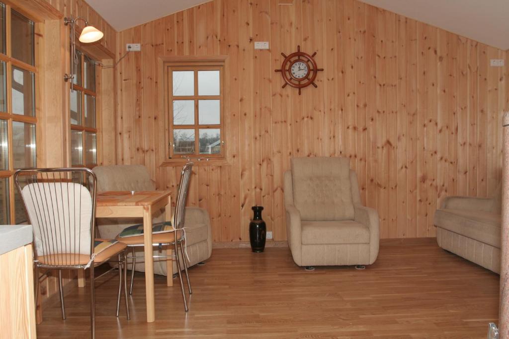 Love Island Guesthouse Druskininkai Phòng bức ảnh